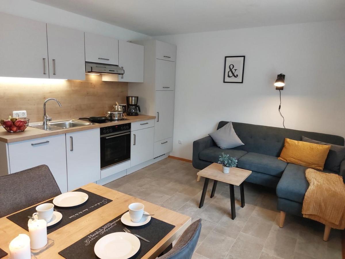 Gaul Apartment *
